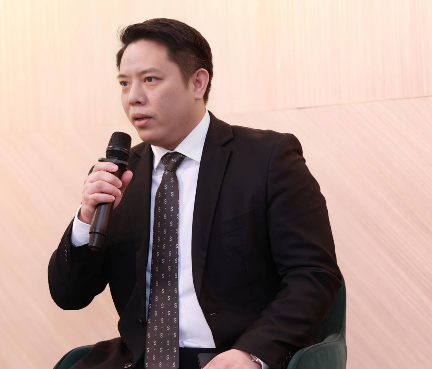 ธันย์ธรณ์เทพ แย้มอุทัย, Ph.D. บรรยาย นวัตกรรมนิติบัญญัติชิงรุก